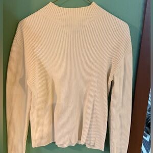 Size L white sweater